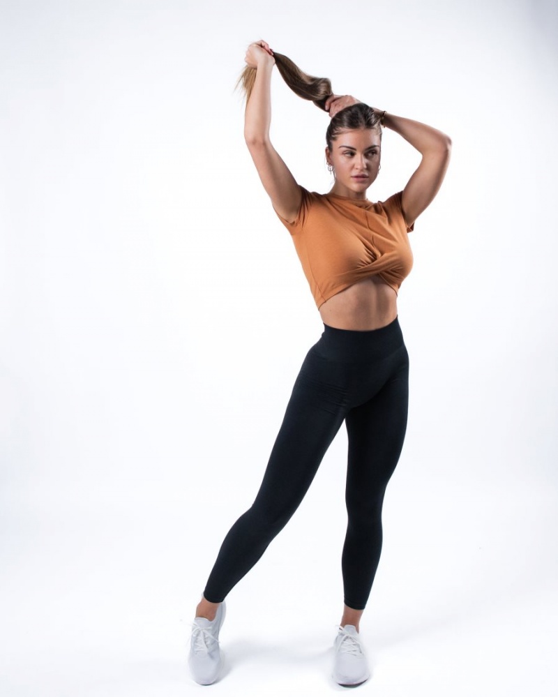 Alphalete Evo Twist Crop Naisten Paidat Camel | MHYQJ-7304