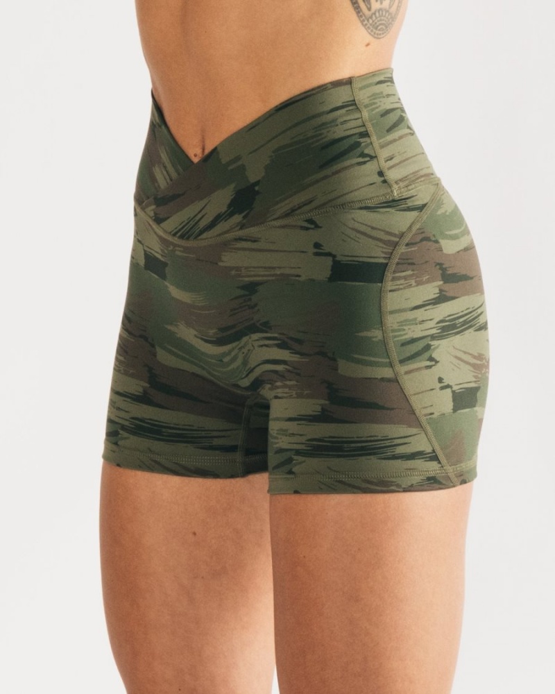 Alphalete Surface Power Lyhyt 5" Naisten Shortsit Oliivinvihreä Camo | NZFSP-8175