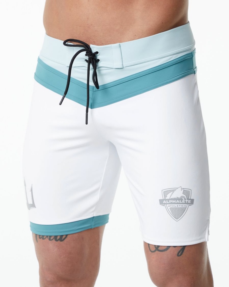 Alphalete Trident Kilpailu Lyhyt Miesten Boardshortsit Valkoinen | FKNPY-8302