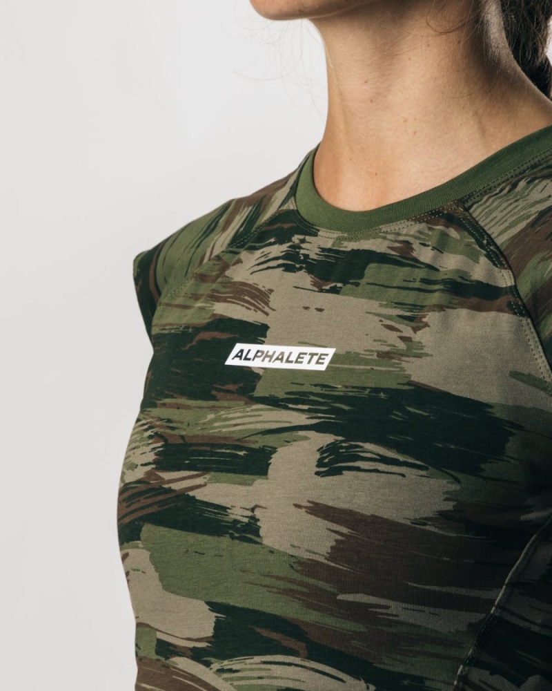 Alphalete Velocity Crop Tee Naisten Paidat Oliivinvihreä Camo | CMZKB-1573